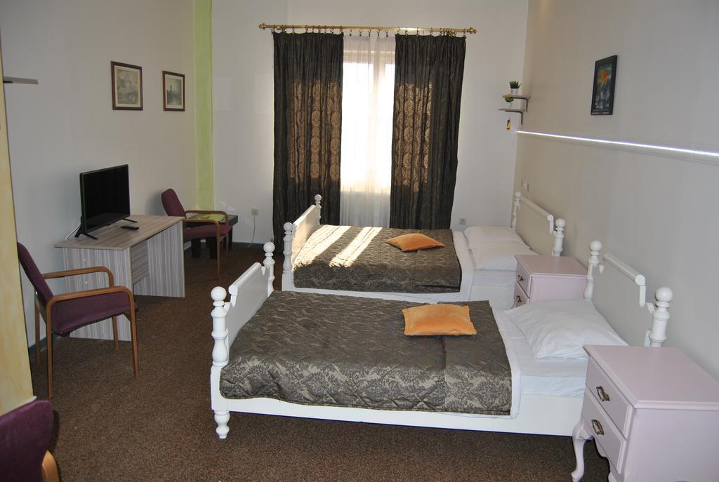 Hotel Italia SJJ Extérieur photo